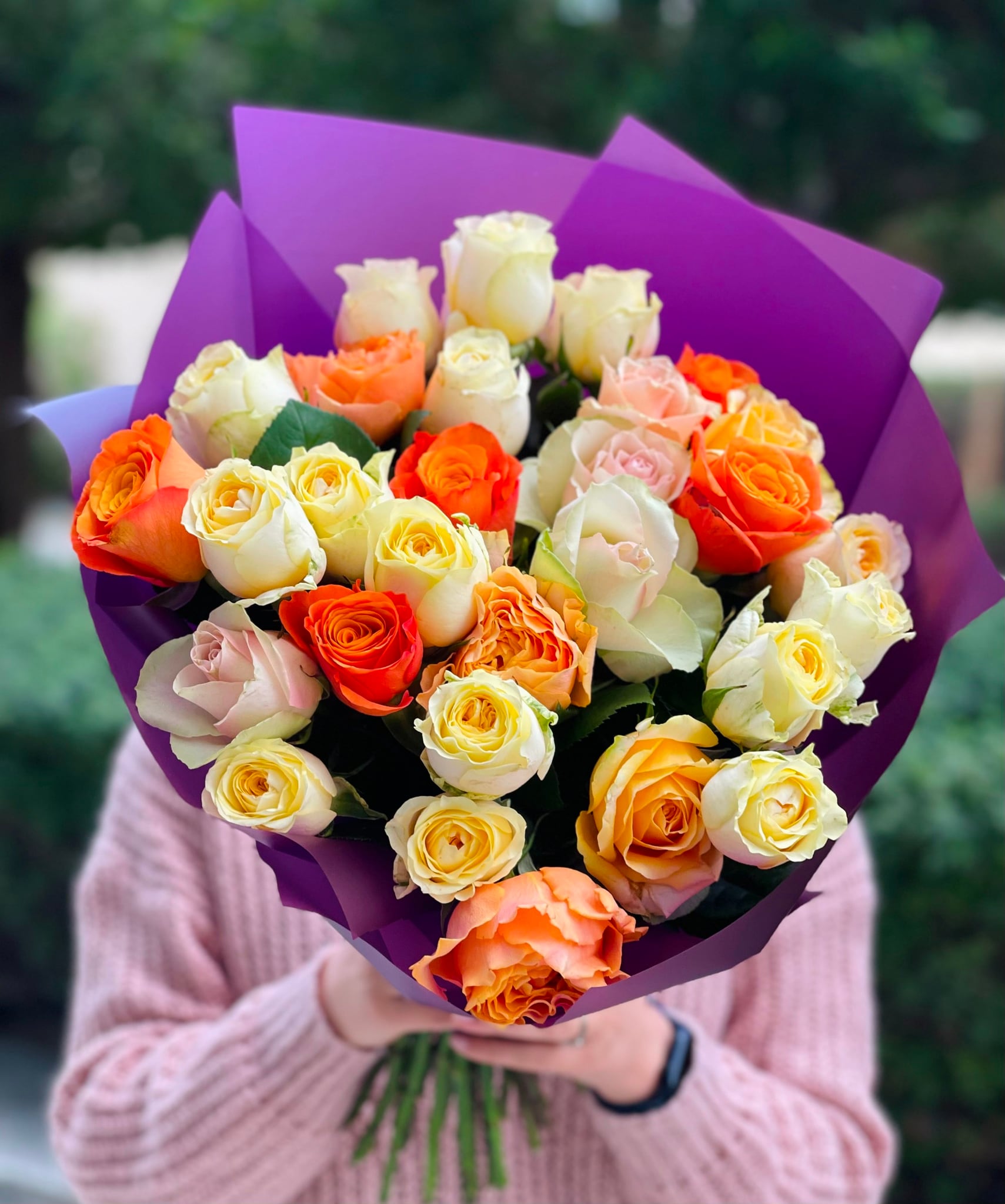 Orange roses meaning