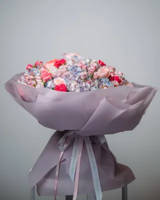 Signature bouquet Heartfelt Treats delivery in Dubai