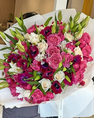 Mixed bouquet with lilies Berry Sangria