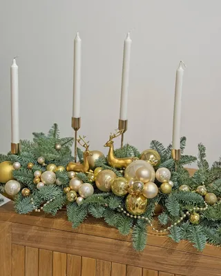 Christmas table arrangement Festive Horizon