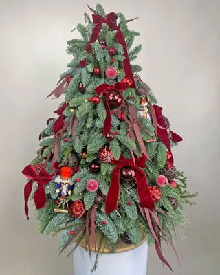 Christmas tree Everred Charm delivery in Dubai