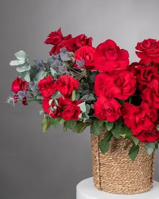 Basket arrangement Elegant Passion