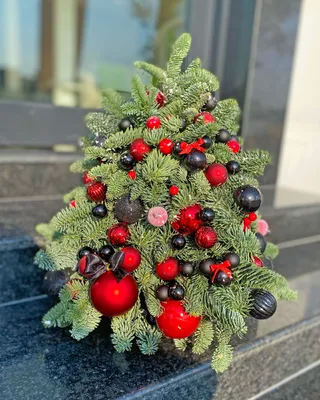 Christmas tree Crimson Luxe