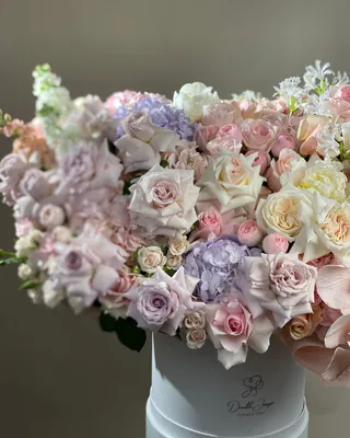 Flower box arrangement Opulent Delight