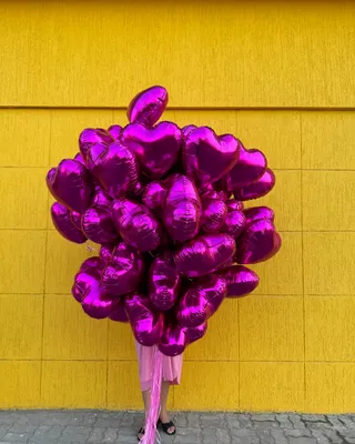 Heart-shaped balloon bundle Heartfelt Celebration delivery in Dubai