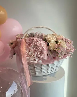 Flower basket arrangement Pink Meadow