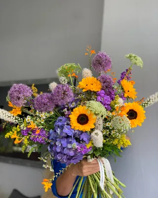 Mixed bouquet Sunbeam delivery in Dubai