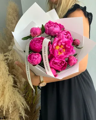 Peony monobouquet Sprig