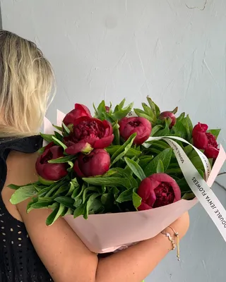 Monobouquet of red peonies Ruby Serenade delivery in Dubai