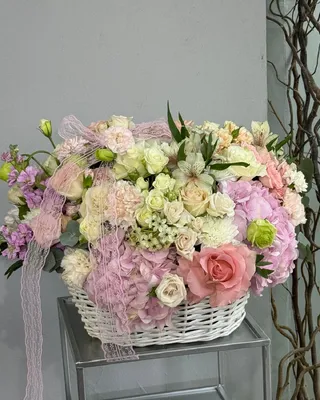 Корзиночная композиция Медовый лепесток