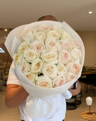 Monobouquet of O'hara roses Vanilla Whiff