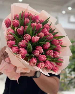 Monobouquet of tulips Mystic Spring delivery in Dubai