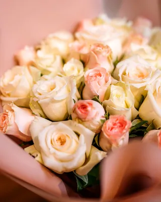 Смешанный букет роз Чистый уход