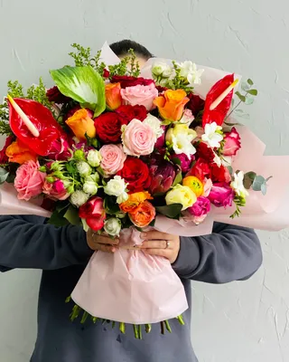 Signature bouquet Happiness delivery in Dubai