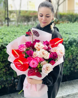Signature bouquet Femininity delivery in Dubai