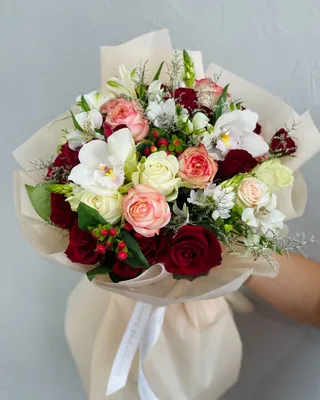 Signature bouquet Miracles delivery in Dubai