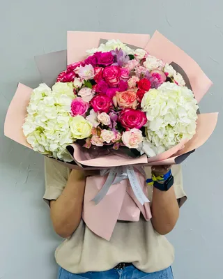 Signature bouquet Marvellous gift delivery in Dubai