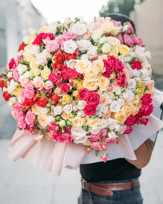 Monobouquets Grand spray mix delivery in Dubai