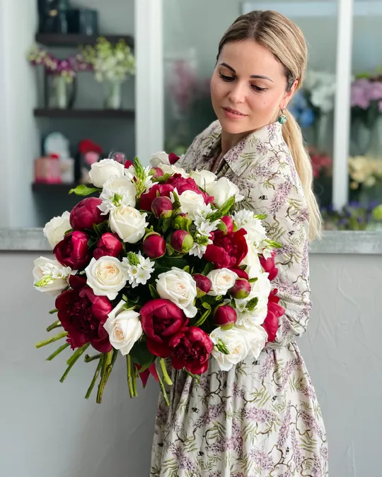 Peony bouquets Peony with O’hara rose