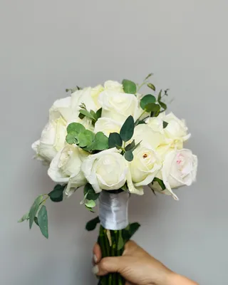 Bridal bouquet Classic bridal delivery in Dubai