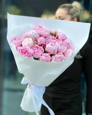 Mono bouquet Sarah Bernhardt delivery in Dubai