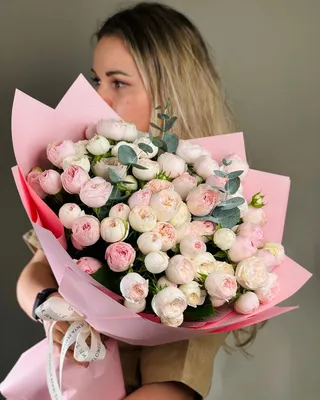 Mono bouquet of peony rose Mansfield delivery in Dubai