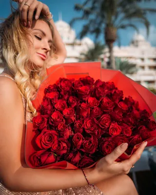Rose bouquet Class delivery in Dubai