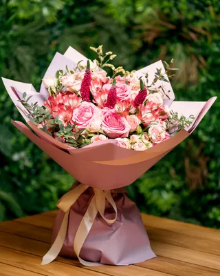 Signature bouquet Adventure delivery in Dubai