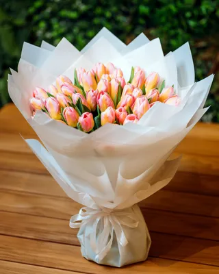 Monobouquets Lightful delivery in Dubai