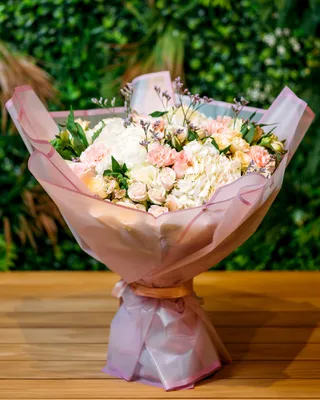 Signature bouquets Dreamy soul delivery in Dubai