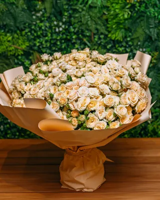 Spray roses Salinero delivery in Dubai