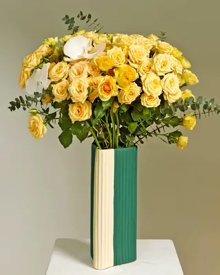 Vase arrangement Soul of salinero delivery in Dubai