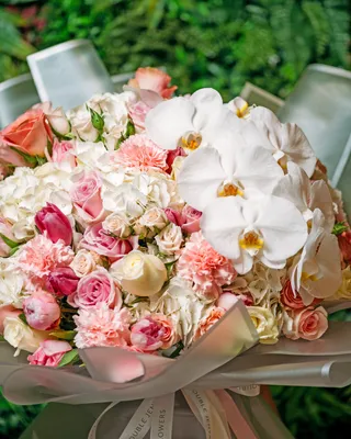 Signature bouquet Moments of happiness