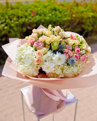 Signature bouquet Exposition delivery in Dubai
