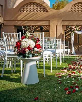 أواني زهور جانبية مع الظلال