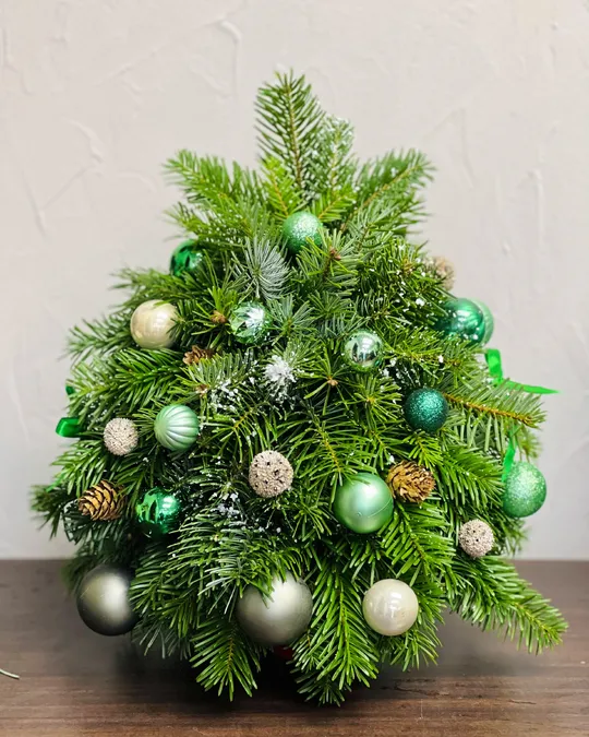 Green Lights Christmas tree (size XS)
