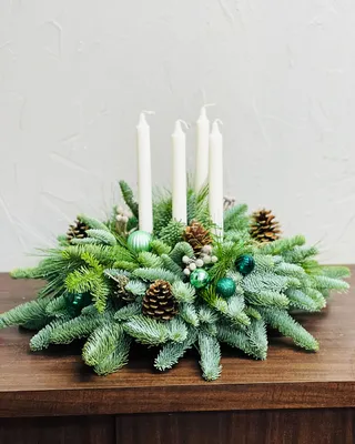Table Christmas centerpiece Green Lights