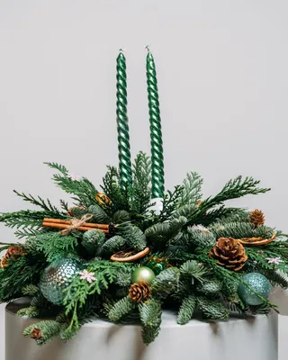 Table Christmas centerpiece Green Lights