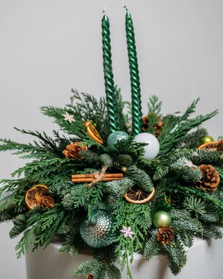 Table Christmas centerpiece Green Lights