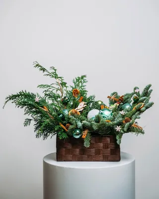 Christmas box arrangement Green lights delivery in Dubai