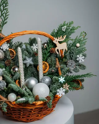 Basket Christmas arrangement Silver lights