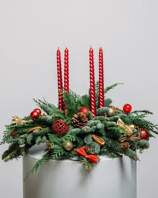 Christmas table centerpiece Spark the eve delivery in Dubai