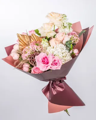 Signature bouquet Cupid’s Petalcraft delivery in Dubai