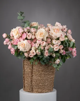 Peachy Petal Haven Basket delivery in Dubai