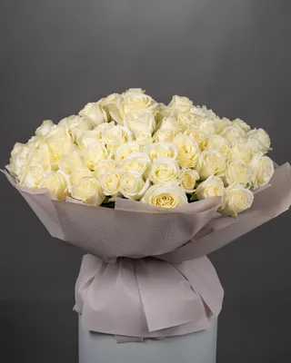 Rose bouquet Snowy Serenity delivery in Dubai