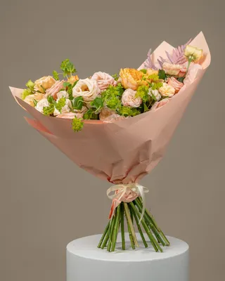Signature bouquet Flowers Aloft delivery in Dubai
