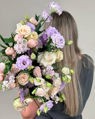 باقة باقة زهور بنفسجية مميزة من توقيع أرجواني ماجستي