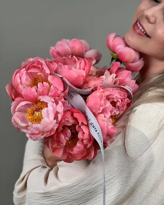 Peony monobouquet Coral Sunset