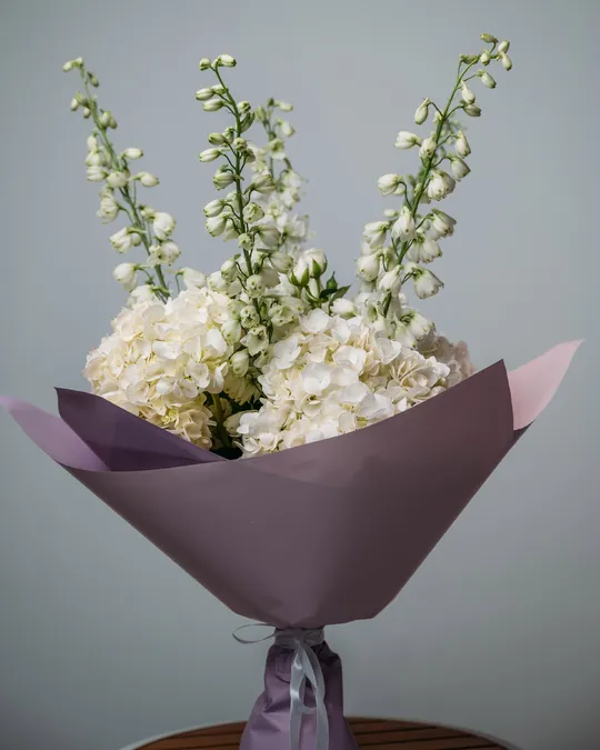 Occasional flower bouquet Exuberance