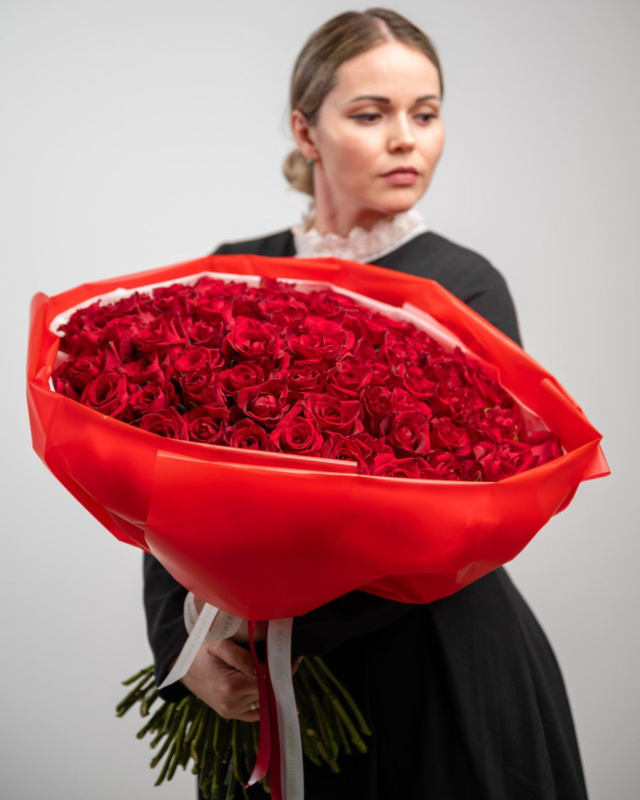 100 red roses bouquet Rose Magic - DJ flowers